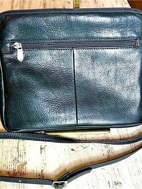 Piel Black Leather Padded iPad Tablet Crossbody Bag Messenger Purse Silver HW